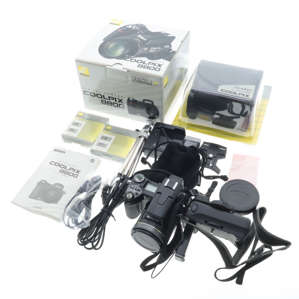 ニコン COOLPIX8800 デジタル一眼レフカメラ デジカメ ZOOM NIKKOR ED 8.9-89mm 1:2.8-5.2 付属品付